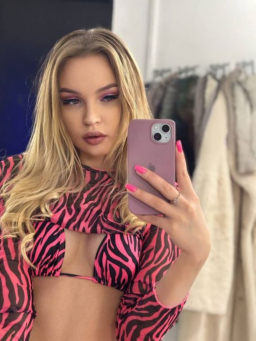 Девушки за деньги: Долгие раздумья или мощный инструмент?